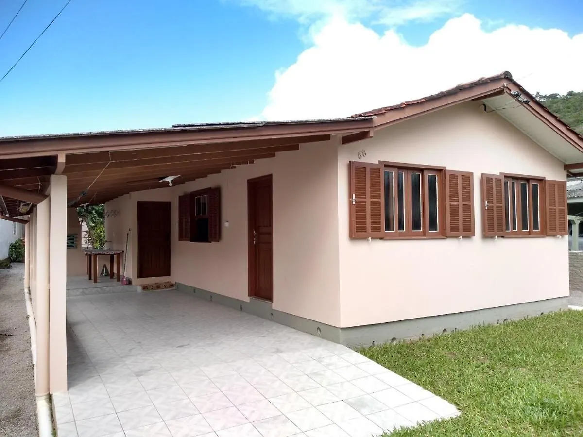 Holiday home Casa Na Pinheira, Praia De Cima Villa